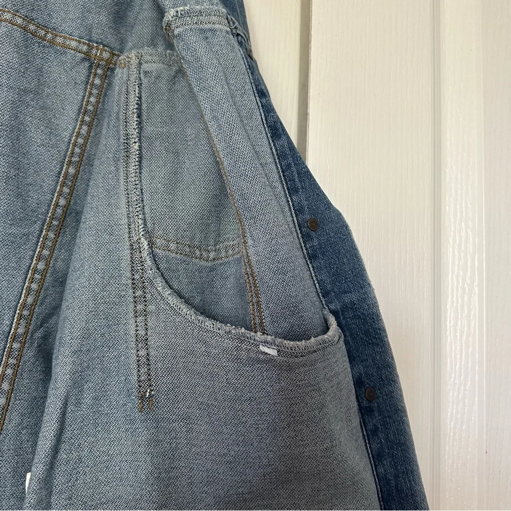 Free people size M blue denim over sized Jacket - Picture 8 of 13